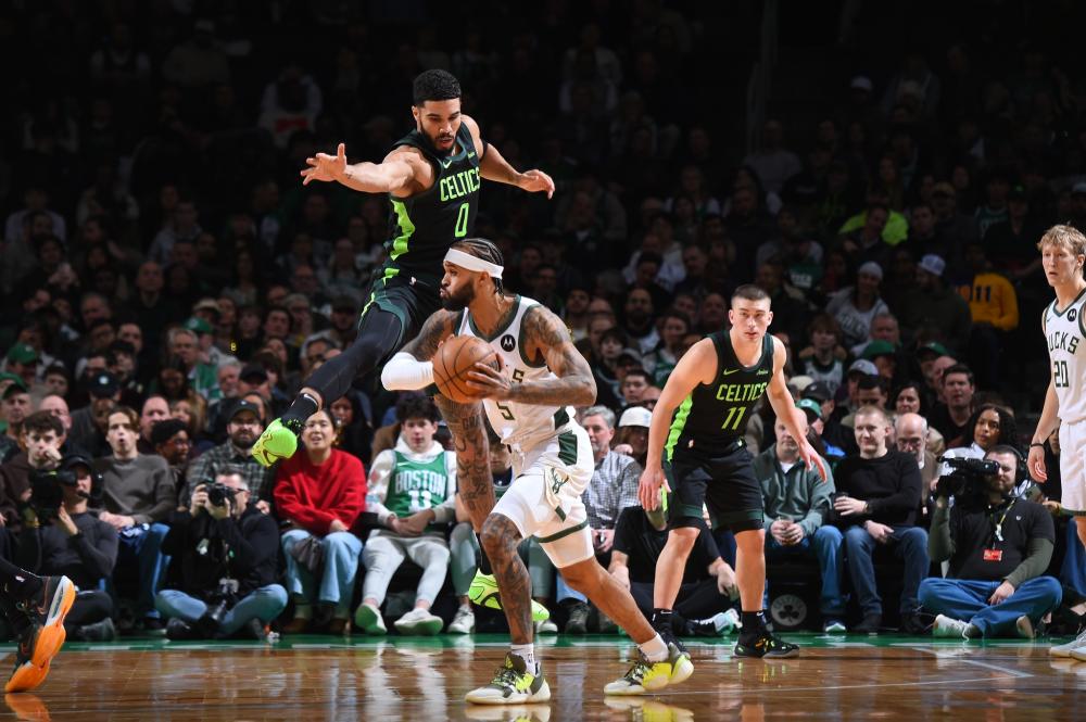 体育一起看亚运：杭州亚运会火炬传递第二日湖州站举行