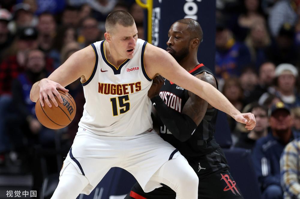 NBA球队换帅对赛季影响分析（NBA球队主帅更迭对赛季表现的影响解析）