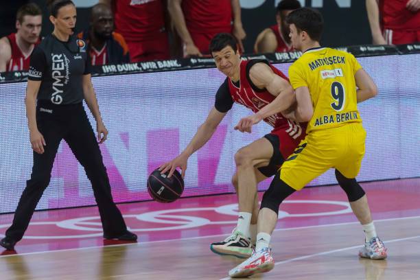 尤文vs恩波利：DV9搭档穆阿尼，麦肯尼出战